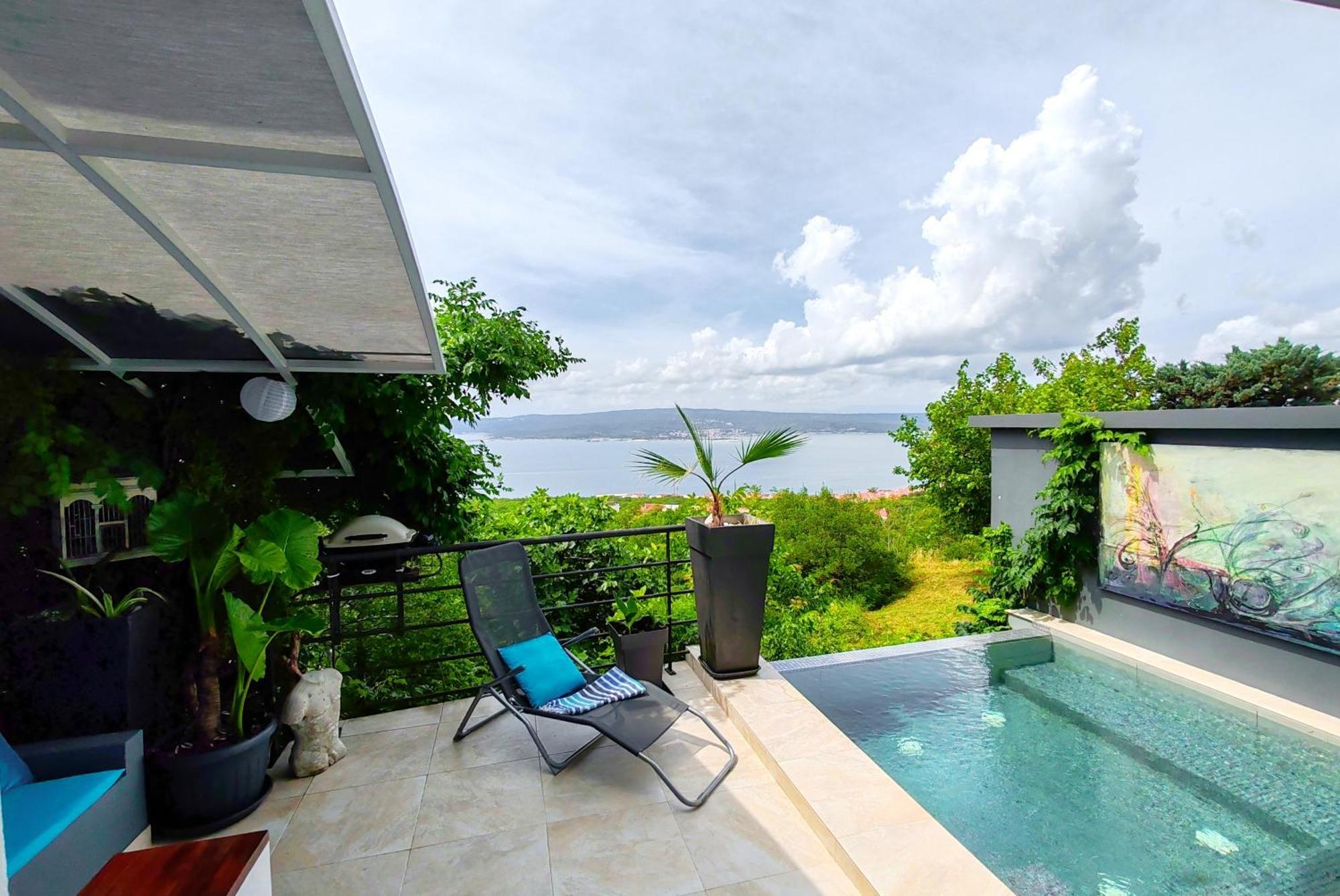 Art Gallery House With A Small Relaxing Pool Crikvenica Exterior photo