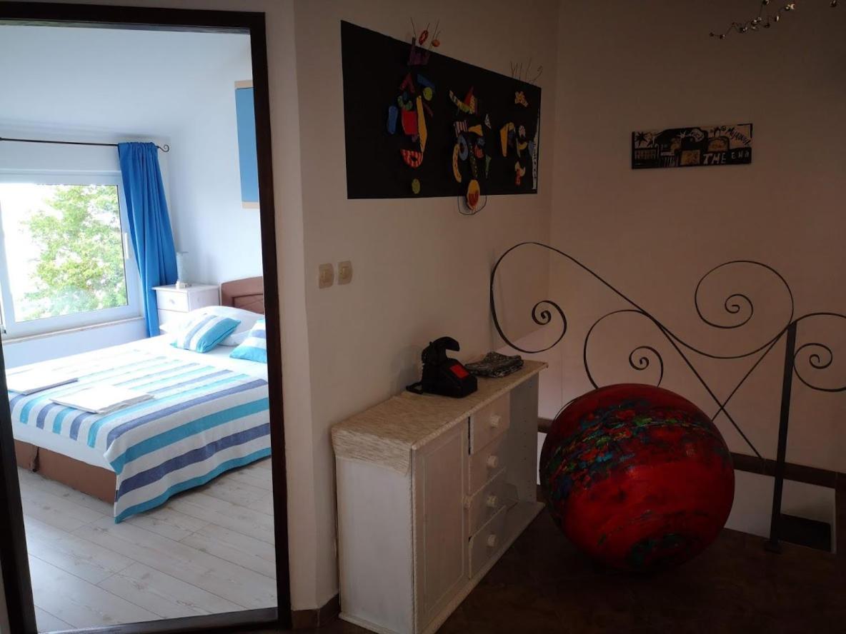 Art Gallery House With A Small Relaxing Pool Crikvenica Exterior photo