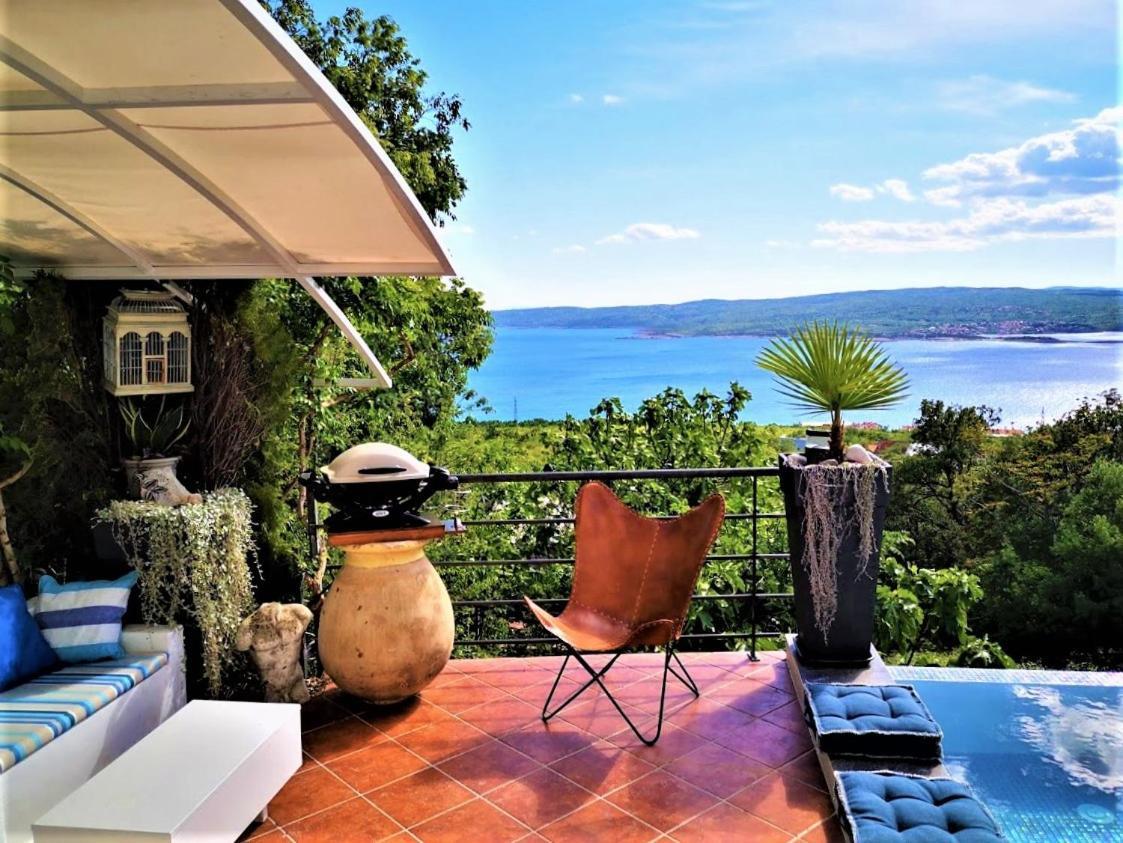 Art Gallery House With A Small Relaxing Pool Crikvenica Exterior photo